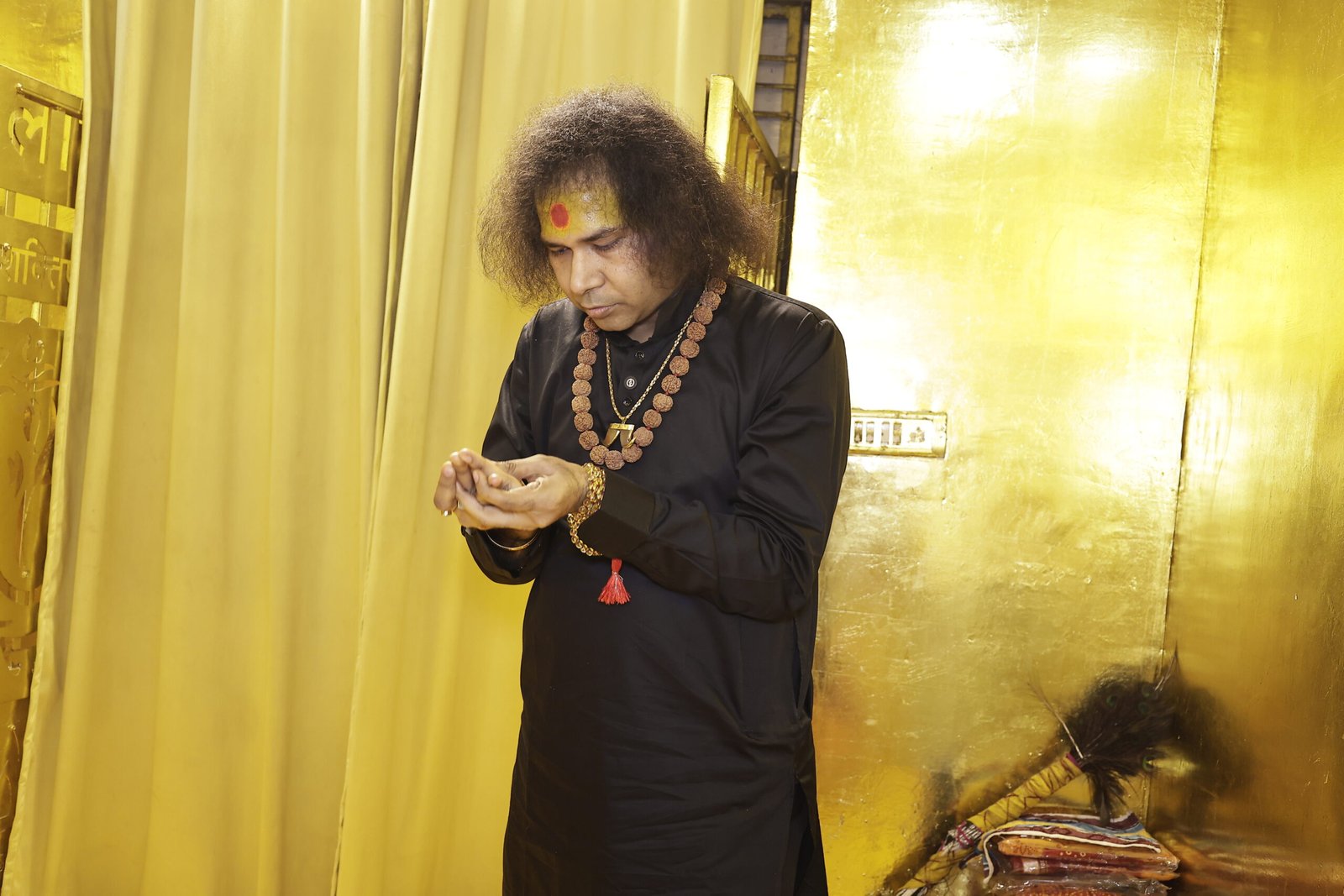 जय माँ बगलामुखी — दिव्य भजन
