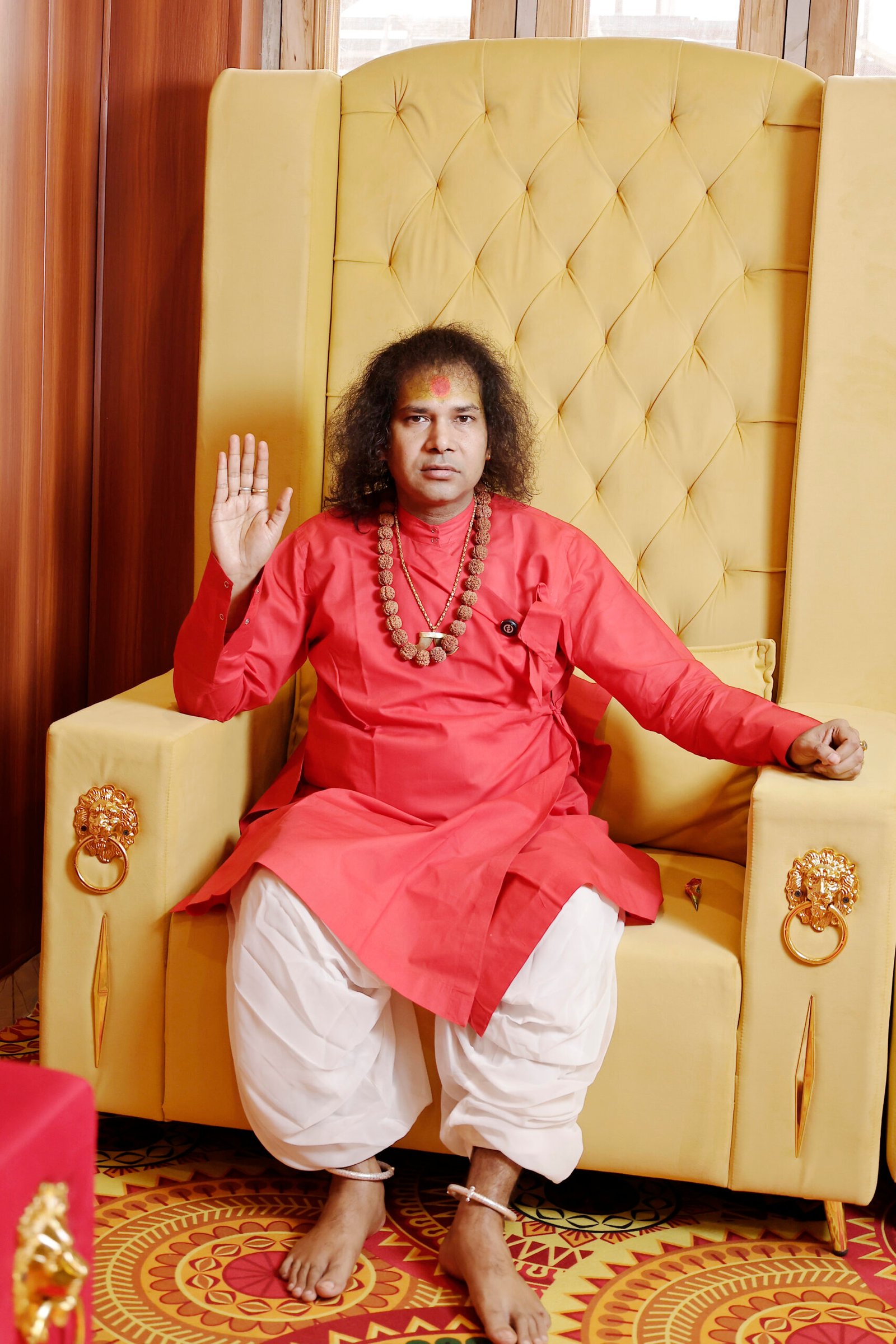 परम पूज्य पीठाधीश्वर श्री आशुतोष बगलामुखी महाराज जी
